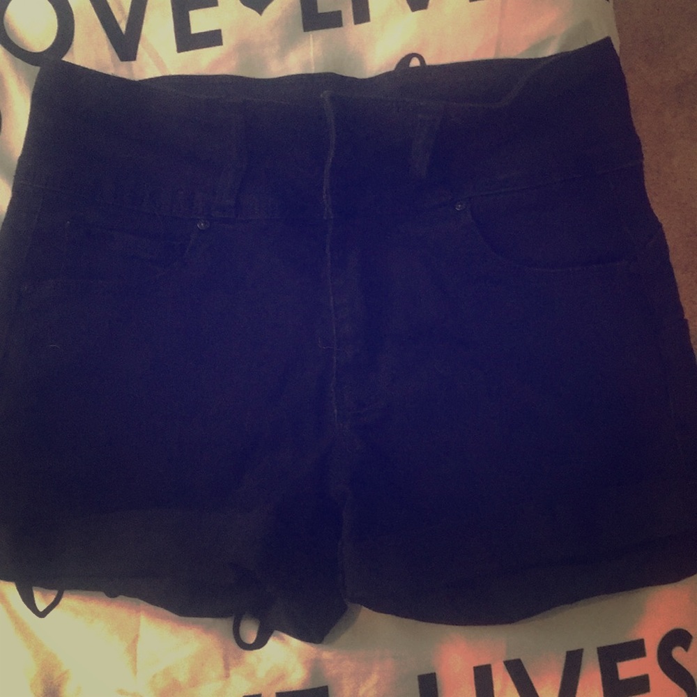 Short shorts